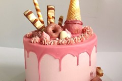 Torta-dekorisana-slatkisima-9